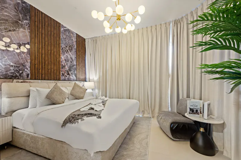 Blissful Haven in Radiant Boulevard