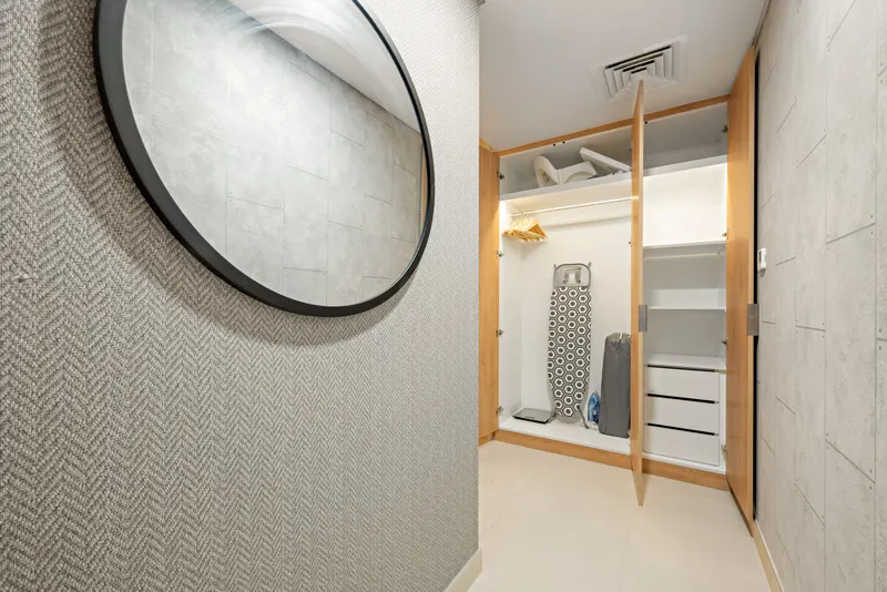 Blissful Haven in Radiant Boulevard