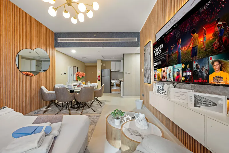 Blissful Haven in Radiant Boulevard