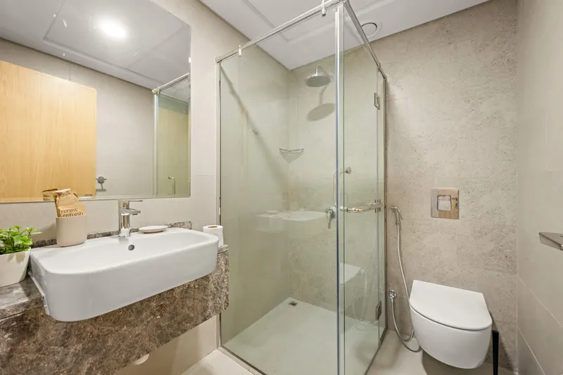 Blissful Haven in Radiant Boulevard