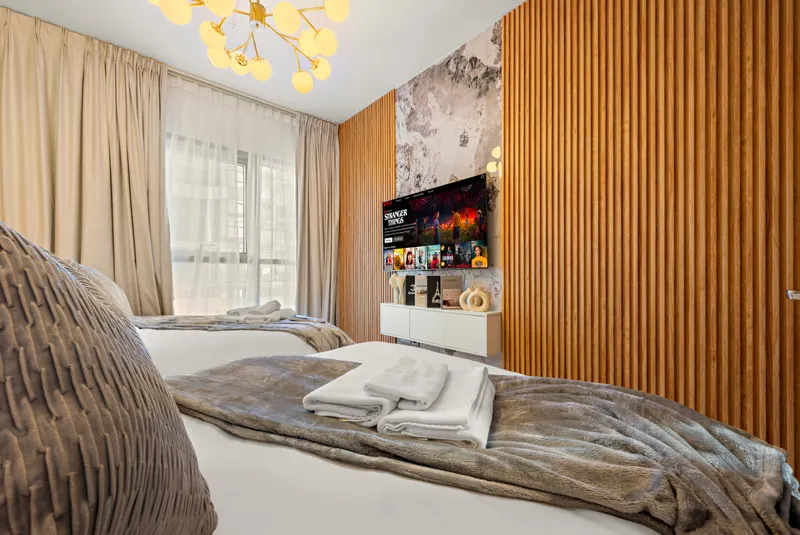 Blissful Haven in Radiant Boulevard
