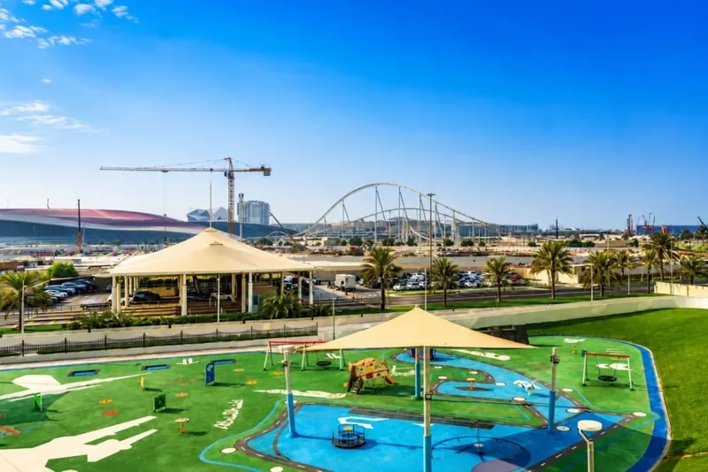 Restful Haven -Yas Mall & Ferrari World