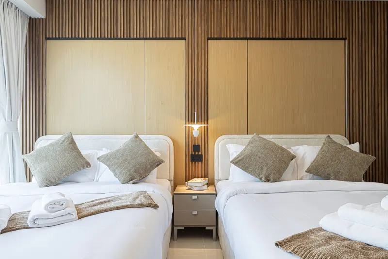 JBR Luxe Seaviews w/ Alfa Gaming Set: Pool & Gym