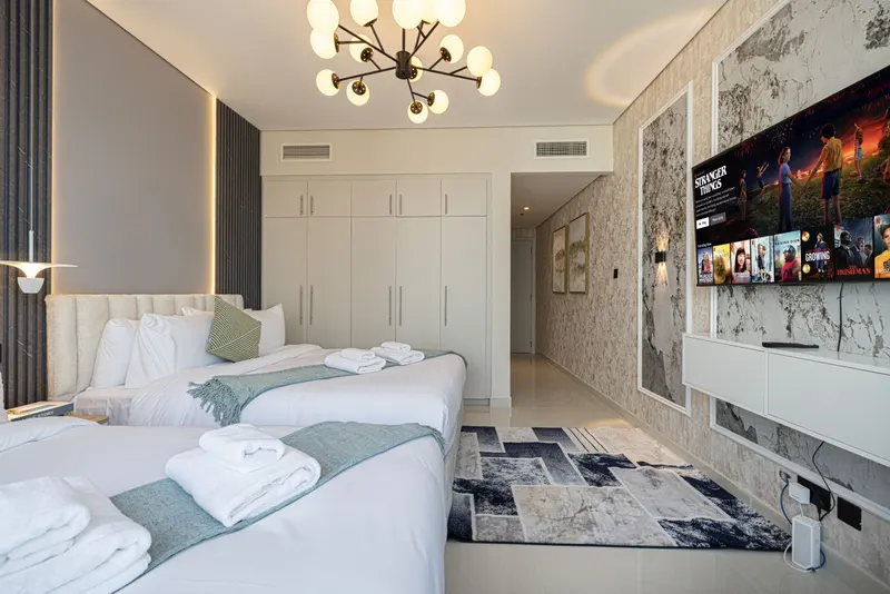 JBR Luxe Seaviews w/ Alfa Gaming Set: Pool & Gym