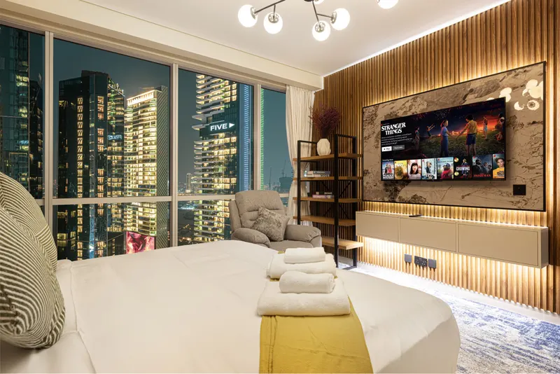 JBR Luxe Seaviews w/ Alfa Gaming Set: Pool & Gym