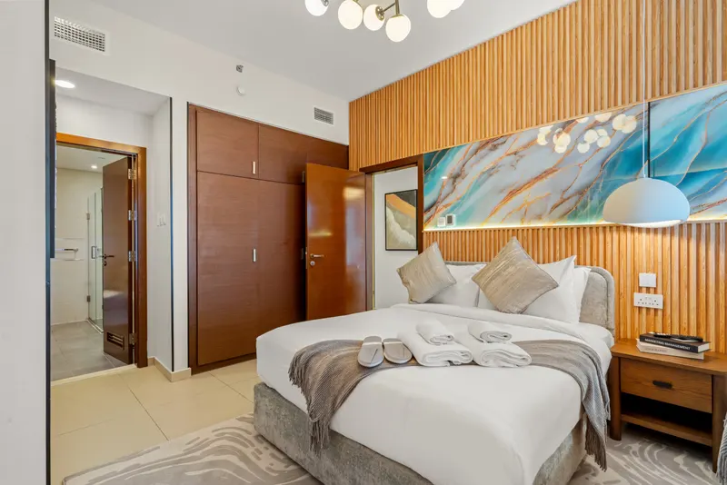 Calm Oasis in Gate Tower w/ Pool & Gym