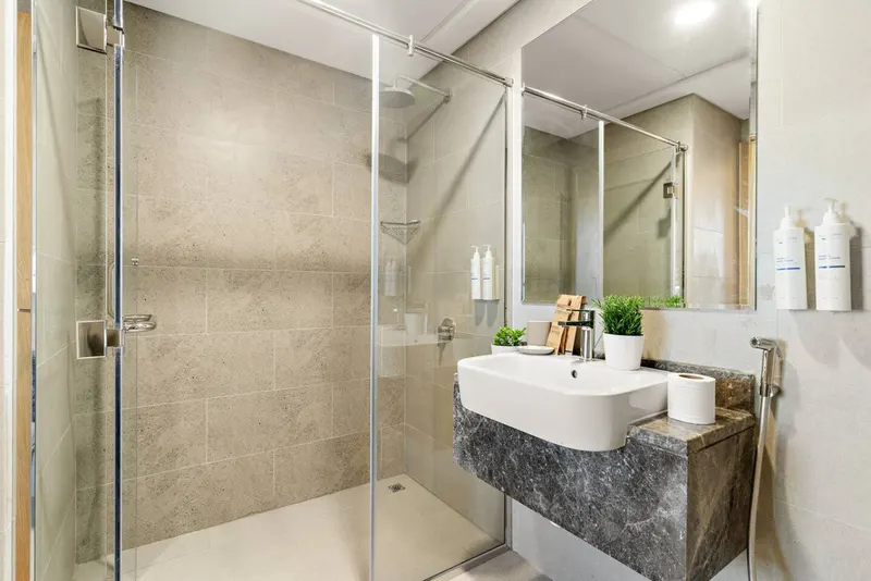 Hidden Oasis in Radiant Boulevard