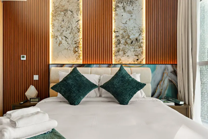 Hidden Oasis in Radiant Boulevard