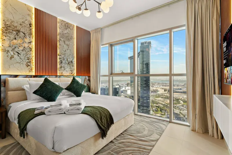 Hidden Oasis in Radiant Boulevard