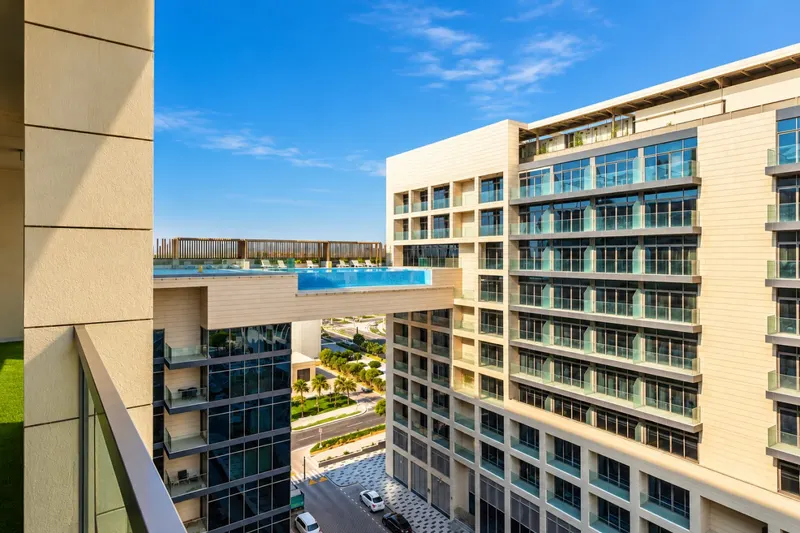 Tranquil Apt in Saadiyat: Pool & Gym