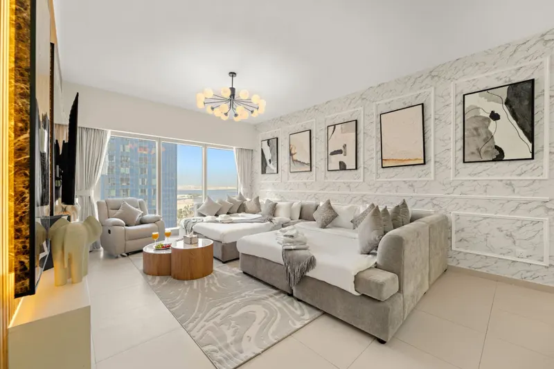 Luxe Hideout in Gate Tower | Pool & Gym