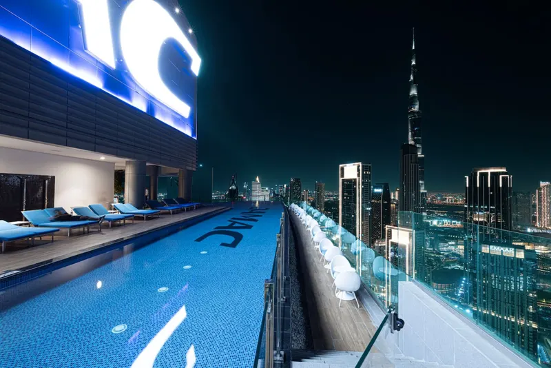 Gorgeous Dubai Infinity Pool - Burj Khalifa Views