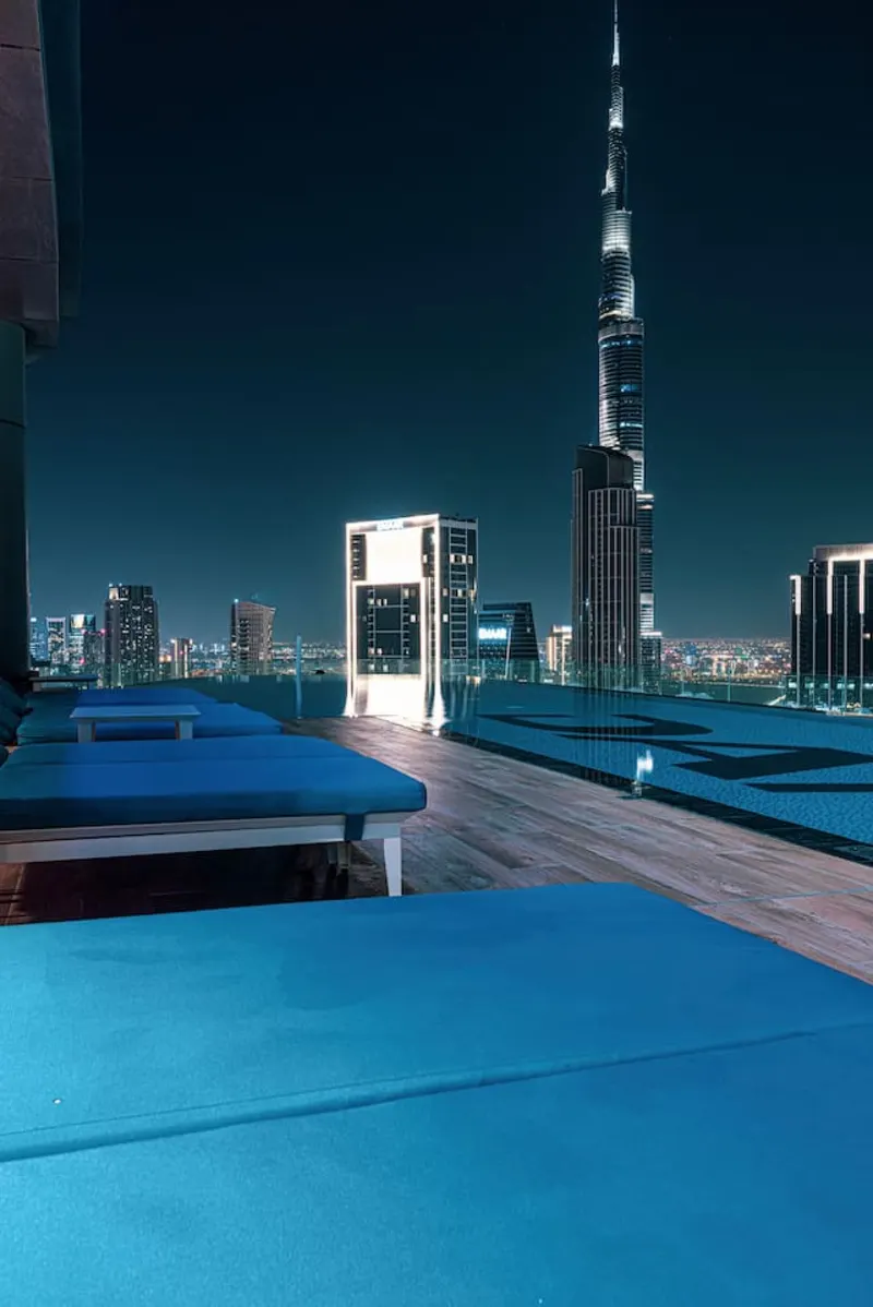 Gorgeous Dubai Infinity Pool - Burj Khalifa Views