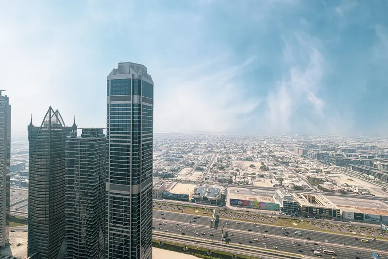 Luxe High-End Apt: Infinity Pool w/ Burj View