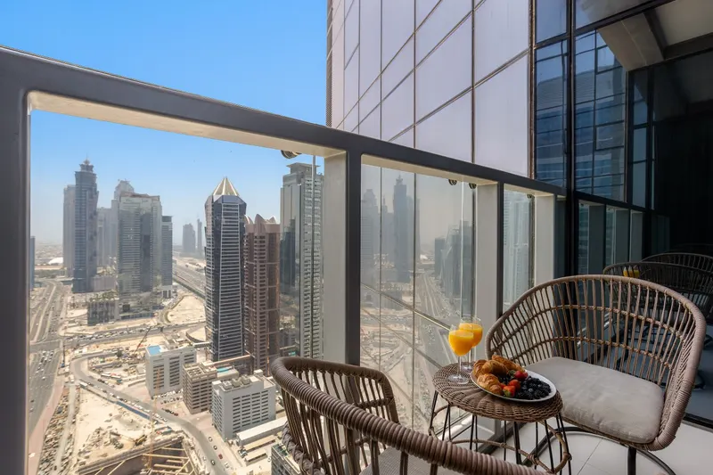 Majestic Infinity Pool - Burj Khalifa Views