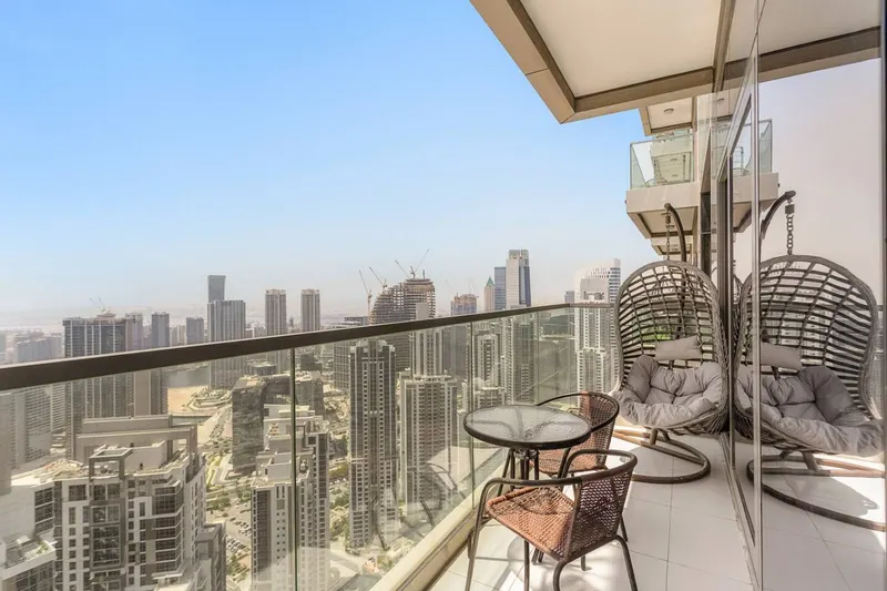 Spectacular Burj Khalifa Views | Infinity Pool