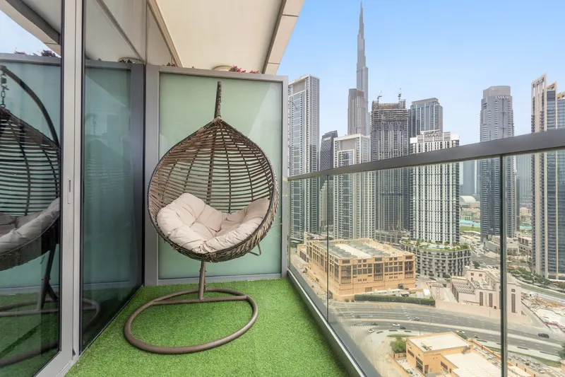Extravagant Living: Infinity Pool w/ Burj View