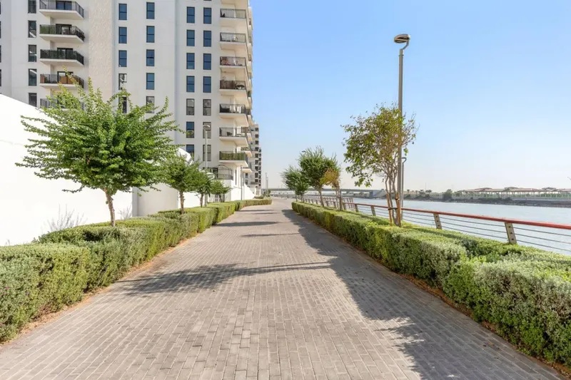Modern 2BR Stay – Yas Mall & Ferrari